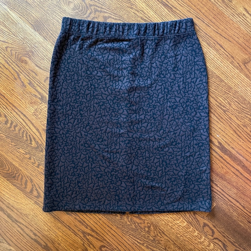 Susan Graver Brown/Black Pattern Pencil Skirt - Size Large